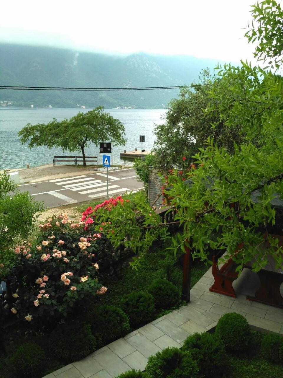 Apartmani Villa Radovic Risan Exteriér fotografie