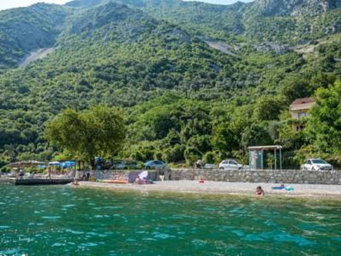 Apartmani Villa Radovic Risan Exteriér fotografie